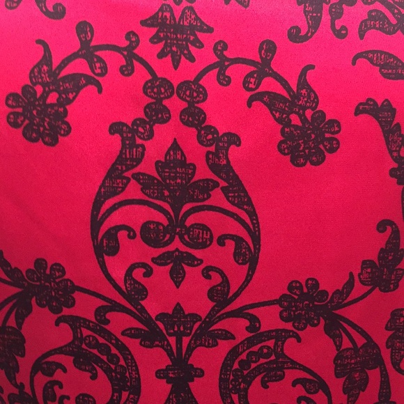 In Bloom Pajamas Set - Picture 7 of 12